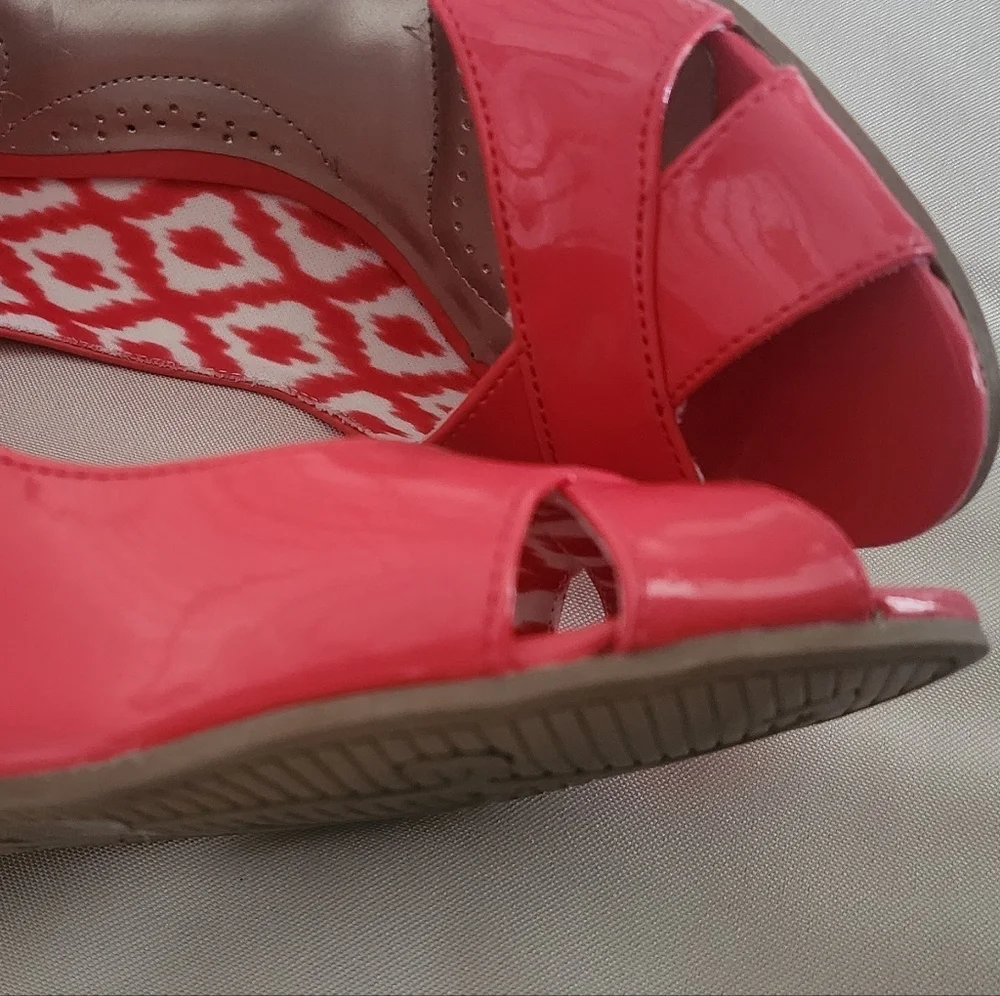 Dexflex Comfort Sandals Womens Peep Toe Leather Wedge Coral Sz 9.5 - Picture 2 of 10